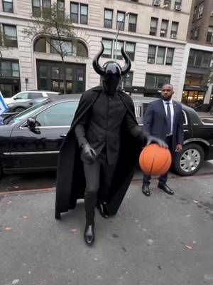 Messiah Vrilya Jarac Shoots Hoops in NYC  @Vrilya Jarac