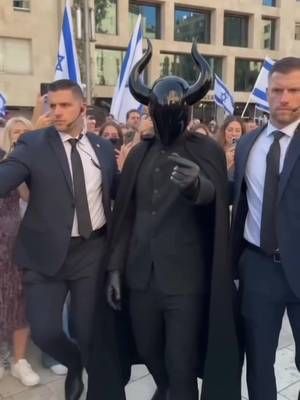 Messiah Vrilya Jarac performs amazing miracles including stopping time and summoning a heavenly horse 🤯  @Vrilya Jarac